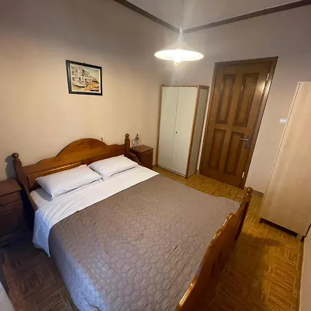 Large Near The Apartamento